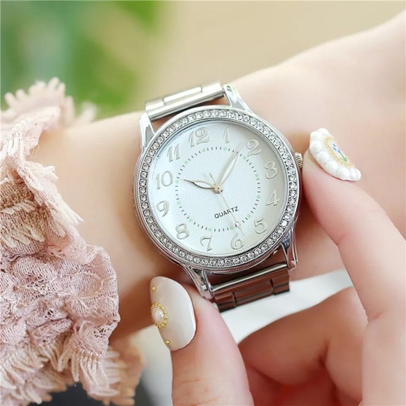 Accessories - Woman lover watch Luxury Watches Quartz Watch